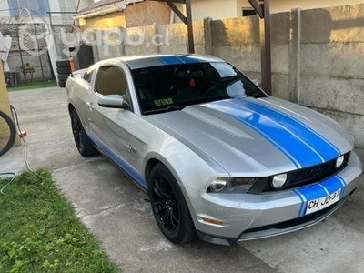 Mustang v8 2010