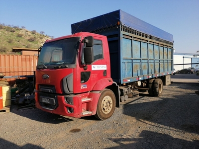 FORD CARGO 1319 2012
