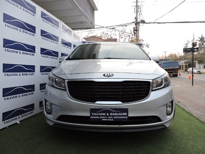 KIA GRAND CARNIVAL EX 2.2 2016