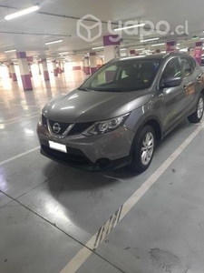 Nissan qashqai 2.0 - 2015