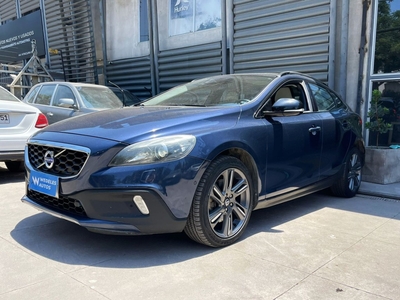 VOLVO V40 T5 AWD 2015