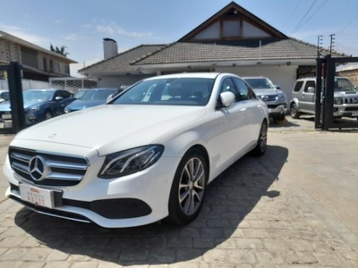 Mercedes-Benz E200 $ 31.300.000