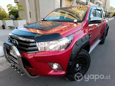2018 Toyota Hilux 2.8 Cuero 1 Dueño Recibo Vehicul