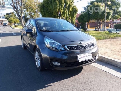 Kia motors rio 4 ex 1.4 ac 2ab 2016