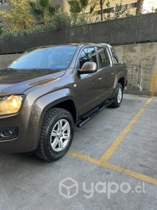 Camioneta Amarok 4x4 automática caja 8