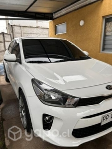 Kia río 4 2021