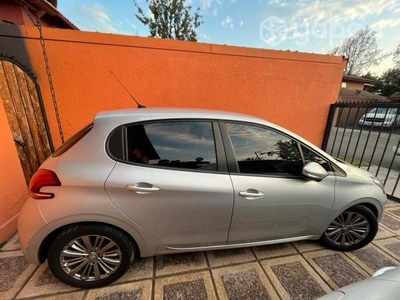 Peugeot 208 2019