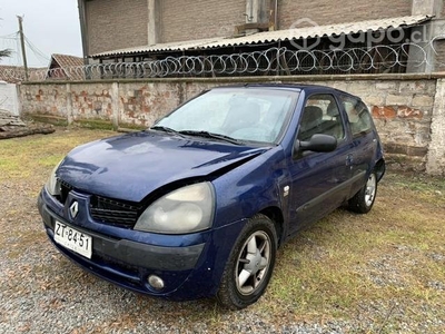 Renaul Clio Coupe F1 2006 FULL,174.000KMS,CHOCADO