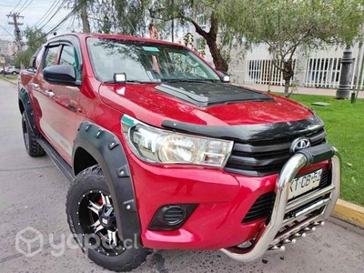Toyota Hilux 2018 4x4 1 Dueño. Recibo Vehiculo