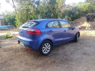 Kia motors rio 2014