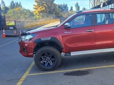 Toyota hilux sr 4×4