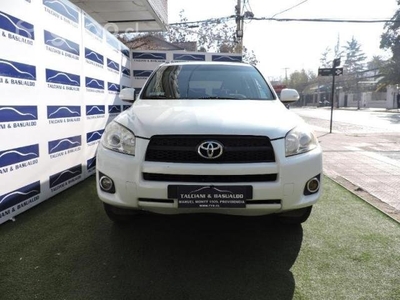 Toyota rav 4 2.4 at 2011