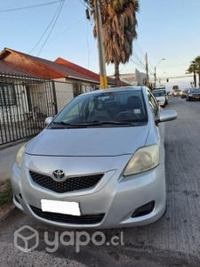 Toyota yaris 2010