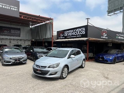 OPEL ASTRA 2014 auto en prenda