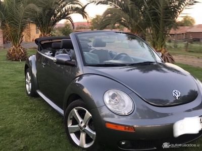 VOLKSWAGEN BEETLE Cabriolet 2.5 sport 2011