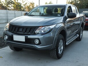 Mitsubishi L200 L-200 New Work Cr Wf Mec 4x2 Td E5 2019 Usado en Huechuraba