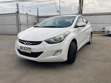 Hyundai elantra 2014 1.8 automatico