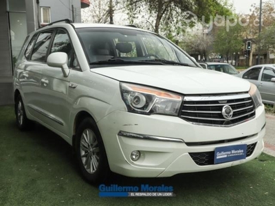 Ssangyong Stavic 2.2 Mt 4x2 Full 2016