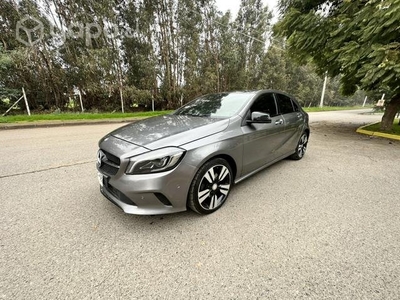 Mercedes benz a200 diésel 2017