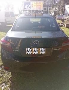Toyota yaris 2015