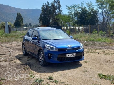 Kia rio 5 sport top de línea