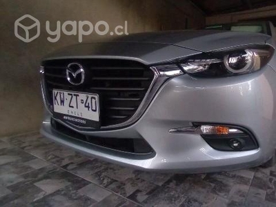 Mazda 3 año 2019 excelente estado