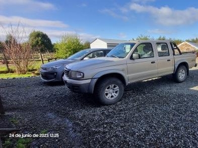 Camioneta mazda 4x4