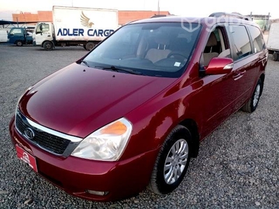 Kia gran carnival 2013 turbo diésel 3 corridas.