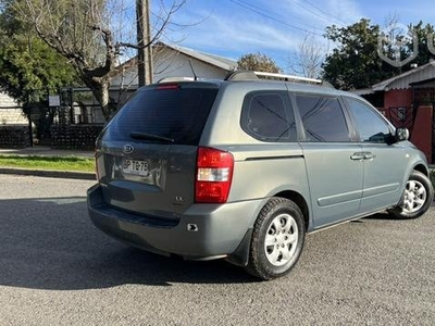 Kia Carnival 2008