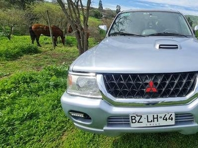 Mitsubishi montero sport 2009