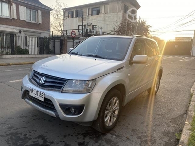 Suzuki grand nomade 2.4 automático