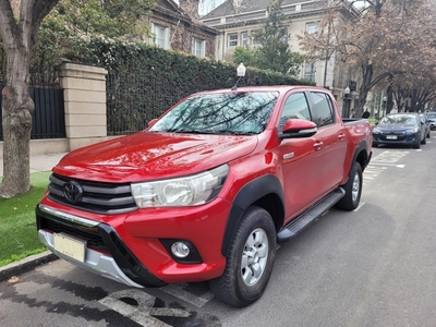 Toyota Hilux Sr 4x2 2.4 2016 Usado en Santiago