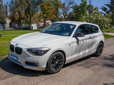 BMW 114 SPORT 2015