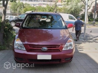 Kia carnival 2.7 at 2010