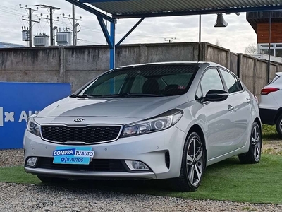 KIA CERATO (2017) bencina