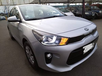 KIA RIO 5 2018 1.4 FULL EQUIPO