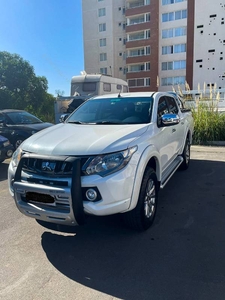 Mitsubishi L200 2.4 TD Auto Dakar CD CRS 4WD