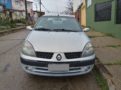 Renault clio 1.6 sedan 2004 full