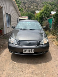 Se vende Toyota Corolla