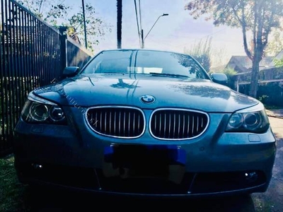 Vendo BMW 550IA 4.8 Aut