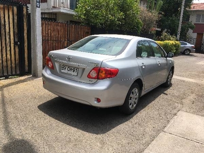 vendo toyota corolla 1.6 gli año 2009 full equipo mecanico