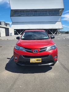 Vendo Toyota New Rav 4 2014