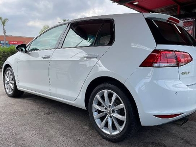 VW GOLF TSI Impecable