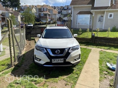 Nissan X-trail advance año 2018 impecable