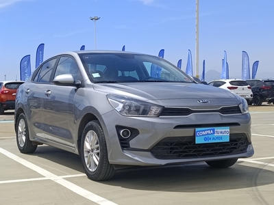 2022 Kia Rio 4