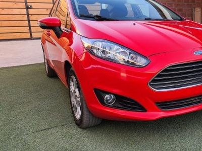 FORD FIESTA 2014 americano impecable