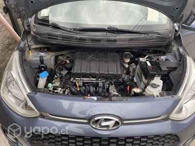 Hyundai Grand i10 full automático 2017