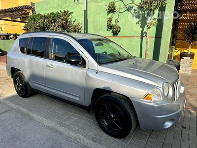 Jeep Compass impecable año 2011