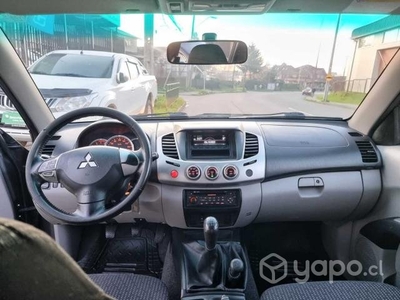 Mitsubishi l200 2014 dakar 2.4 4x4