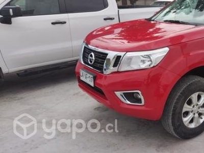 Nissan np300 2020 4x4 full equipo